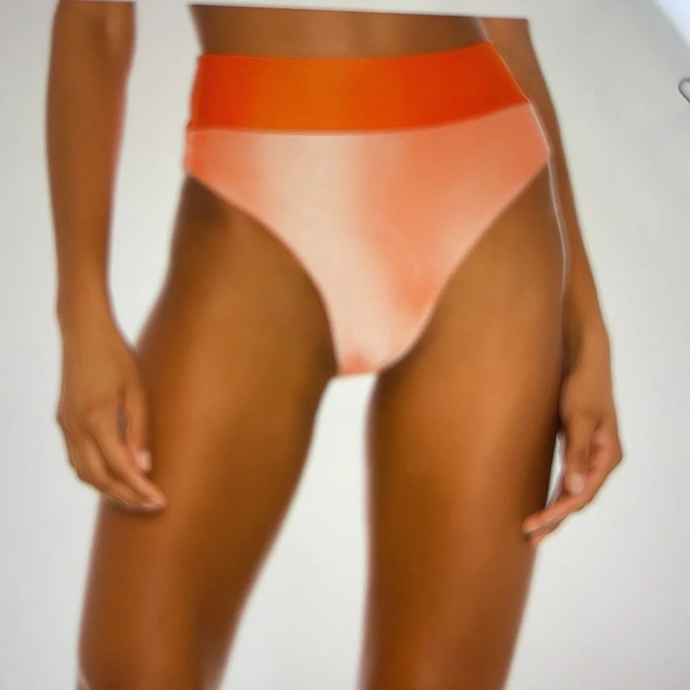 Tularosa Two-Tone Bikini Set - Picture 4 of 13